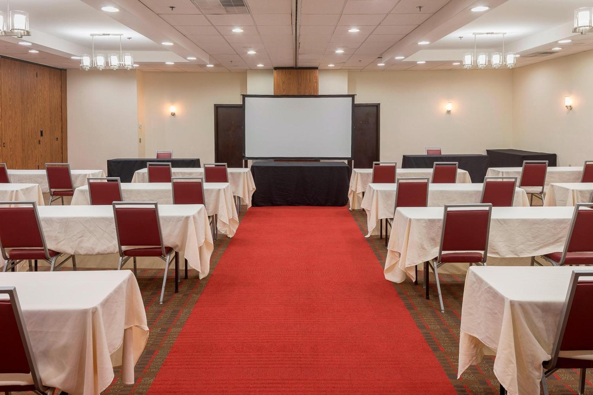 Four Points By Sheraton Asheville Downtown Екстериор снимка